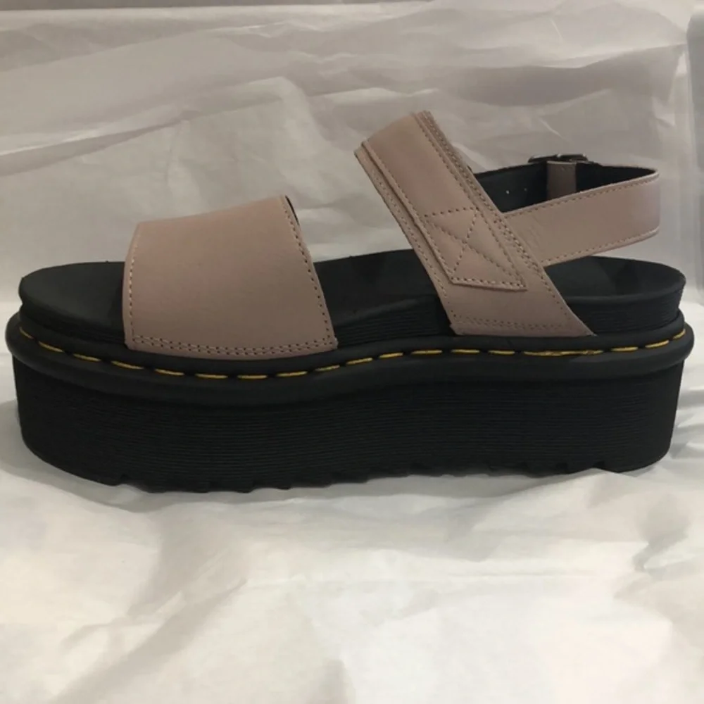 Dr. Martens Vintage Taupe Voss Quad platform Sandal size 10 brand‎ new